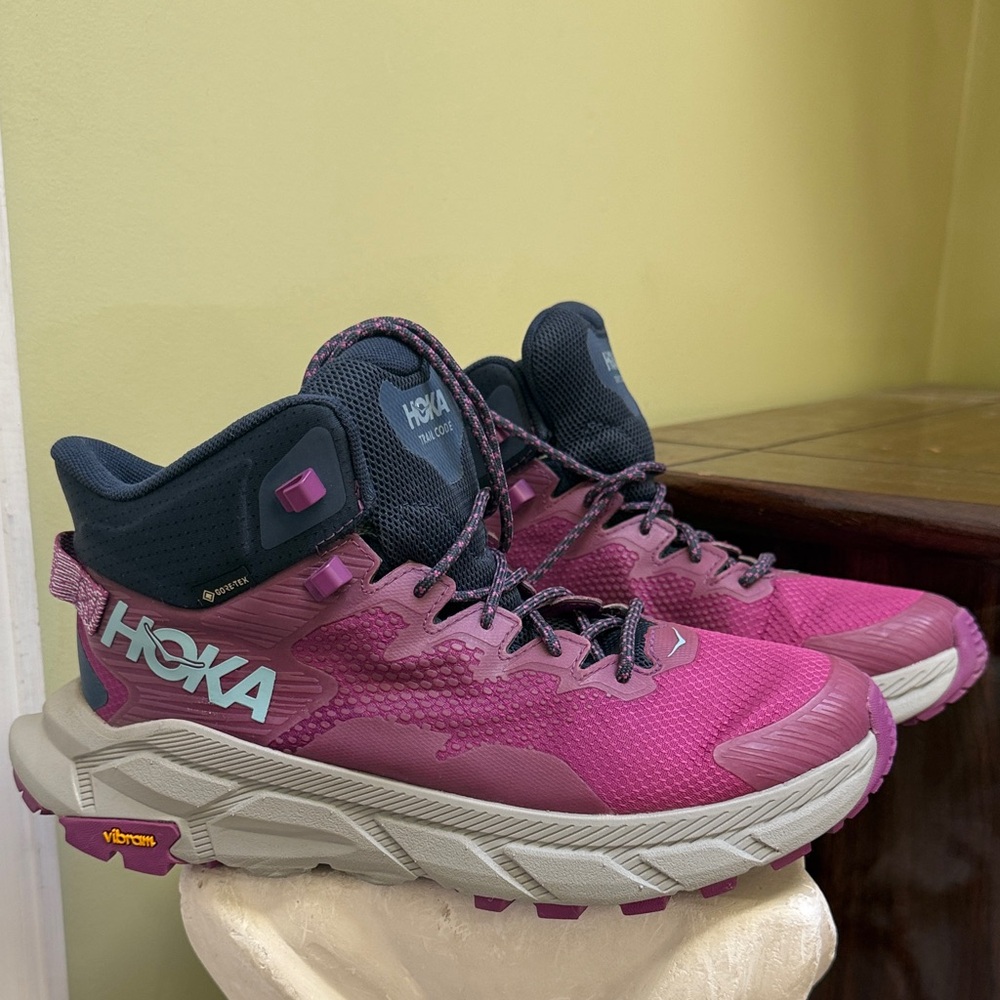 Hoka trail women hiking boot size 9.5 Bwomen H26N11 - Picture 2 of 8